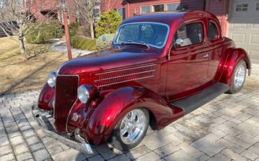 Ford-5-window-1936-Red-Beige