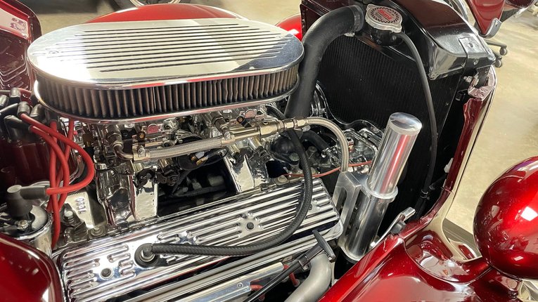 Ford-5-window-1936-Red-Beige-5