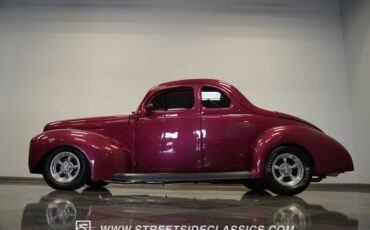 Ford-5-window-1940-Red-White-10