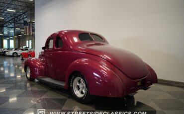 Ford-5-window-1940-Red-White-13