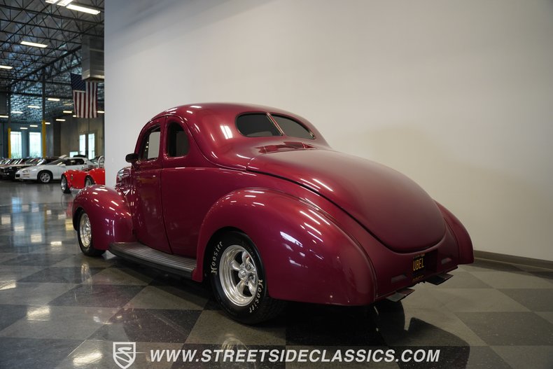 Ford-5-window-1940-Red-White-13