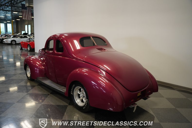 Ford-5-window-1940-Red-White-14