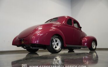 Ford-5-window-1940-Red-White-15