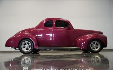 Ford-5-window-1940-Red-White-22
