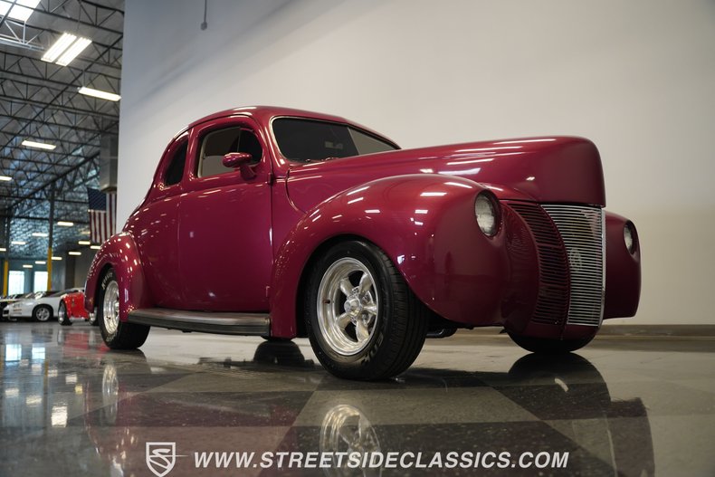 Ford-5-window-1940-Red-White-23