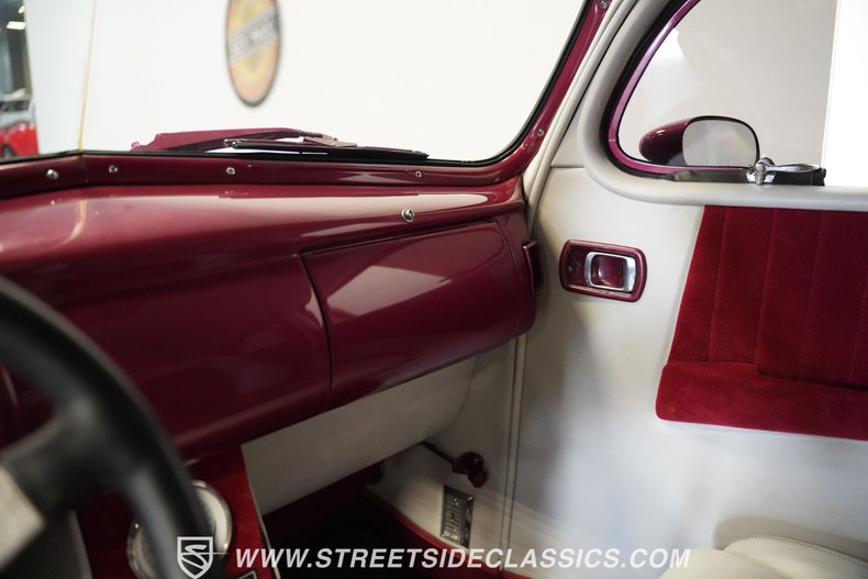 Ford-5-window-1940-Red-White-42