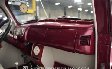 Ford-5-window-1940-Red-White-45