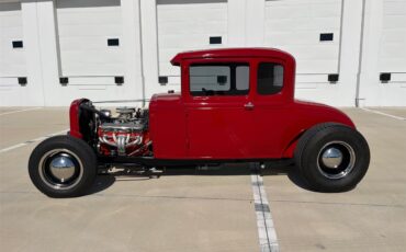 Ford-5-window-coupe-1930-Red-Brown-11