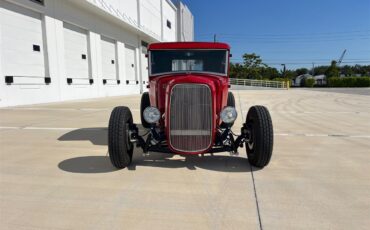 Ford-5-window-coupe-1930-Red-Brown-12