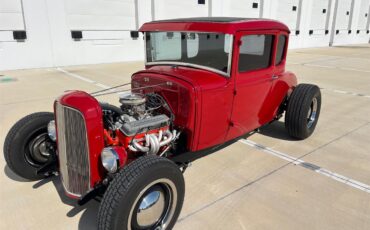 Ford-5-window-coupe-1930-Red-Brown-7