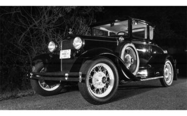 Ford-5-window-coupe-1931-Black-Tan-11