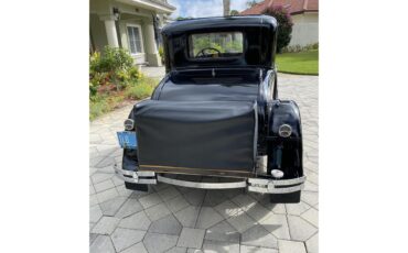 Ford-5-window-coupe-1931-Black-Tan-14