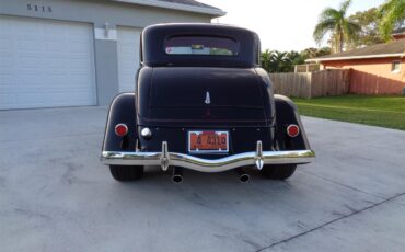 Ford-5-window-coupe-1933-BLACK-RED-13