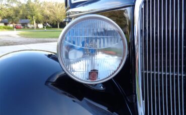Ford-5-window-coupe-1933-BLACK-RED-22