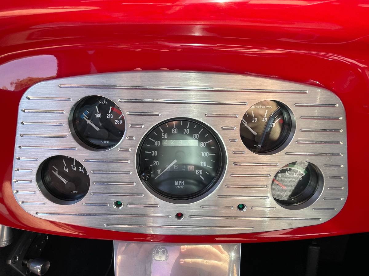 Ford-5-window-coupe-1934-red-3