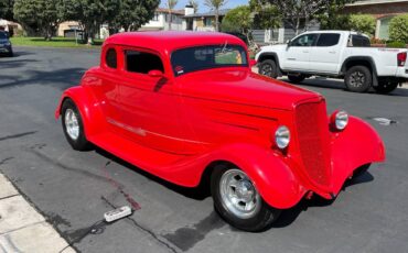 Ford-5-window-coupe-1934-red
