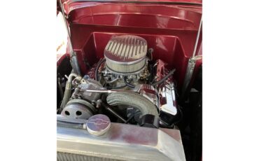 Ford-5-window-deluxe-coupe-1940-Strawberry-Silver-and-strawberr-7