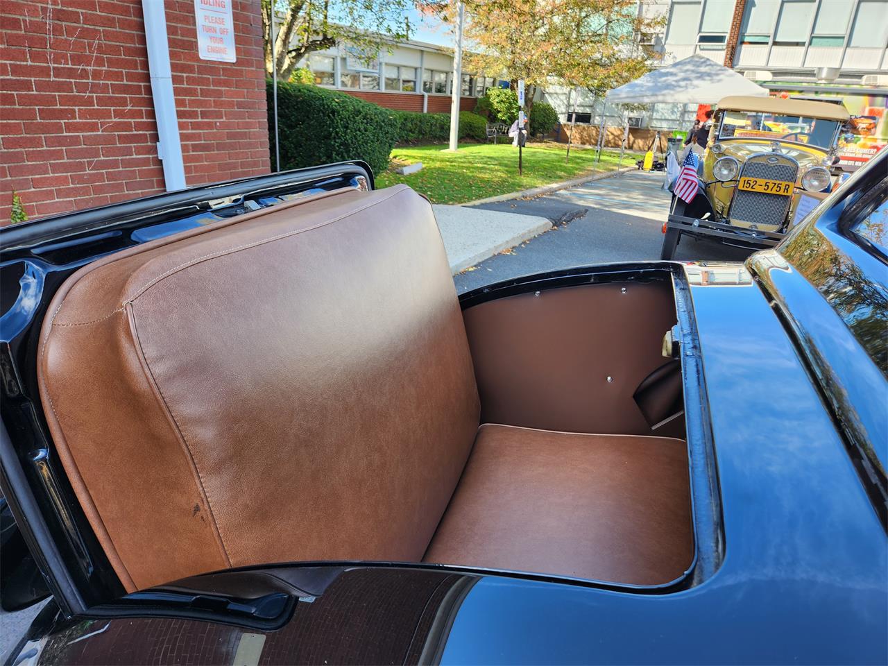 Ford-5-window-rumble-seat-coupe-1935-Black-BeigeBlack-8