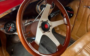 Ford-5-windows-1931-red-8