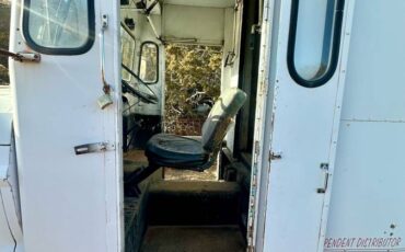 Ford-600-1973-9