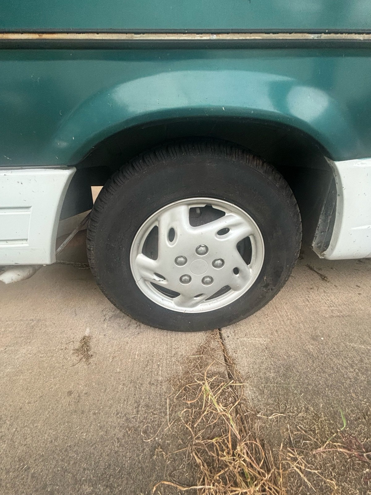 Ford-Aerostar-1995-1