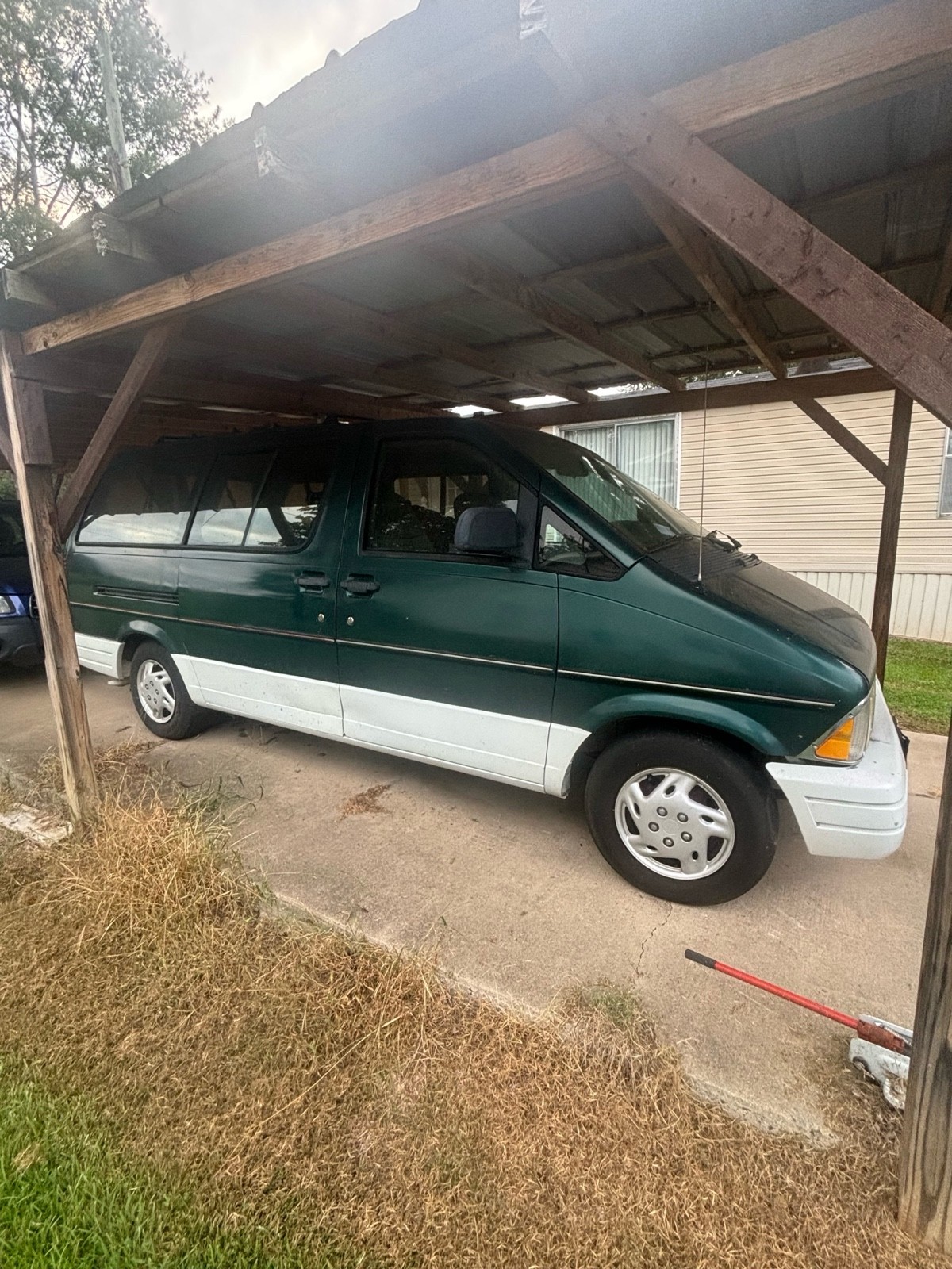 Ford-Aerostar-1995-5
