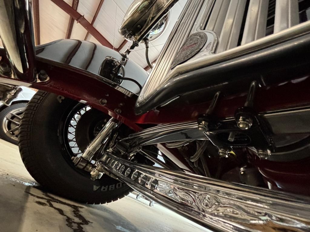 Ford-All-steel-roadsterair-condition-tube-chassis-re-1932-Roadster-32