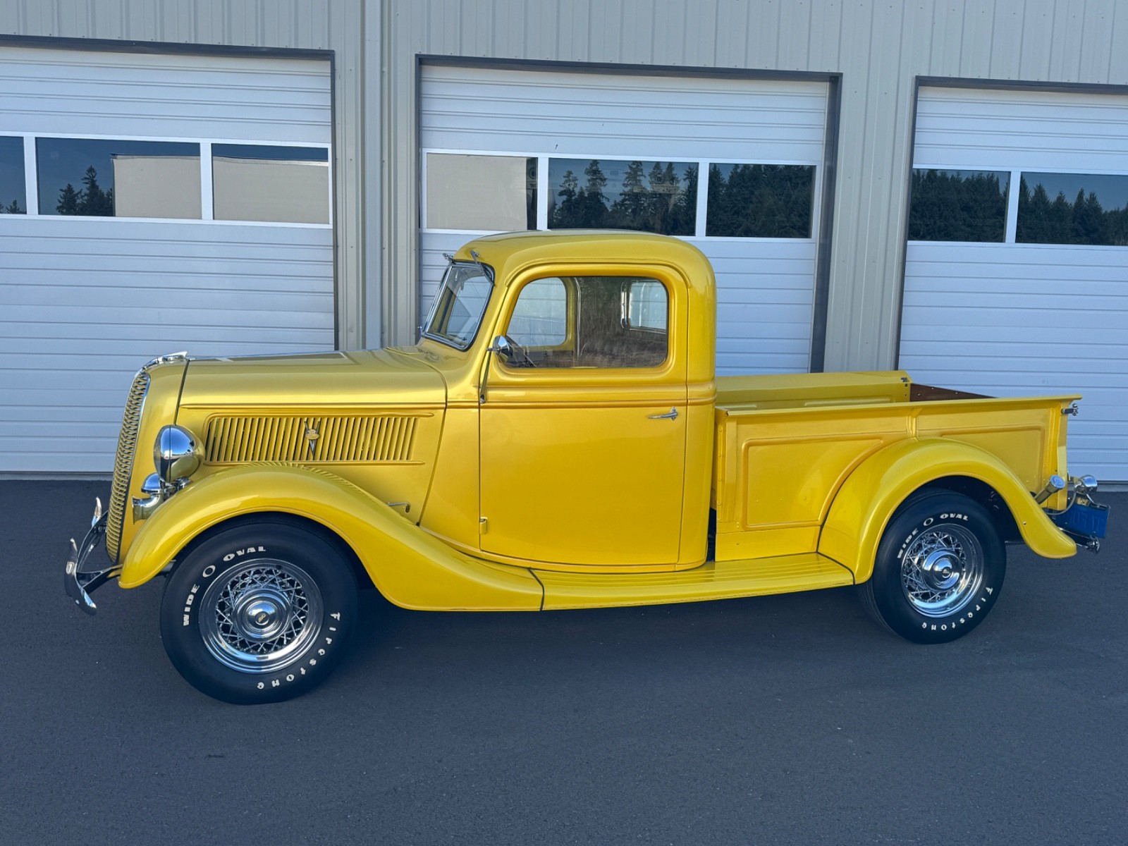 Ford-Award-Winning-Show-Pickup-Truck-Model-7377-1937-Pickup-1
