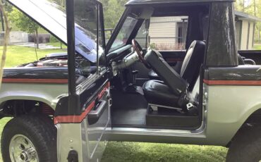 Ford-Bronco-1966-Black-28