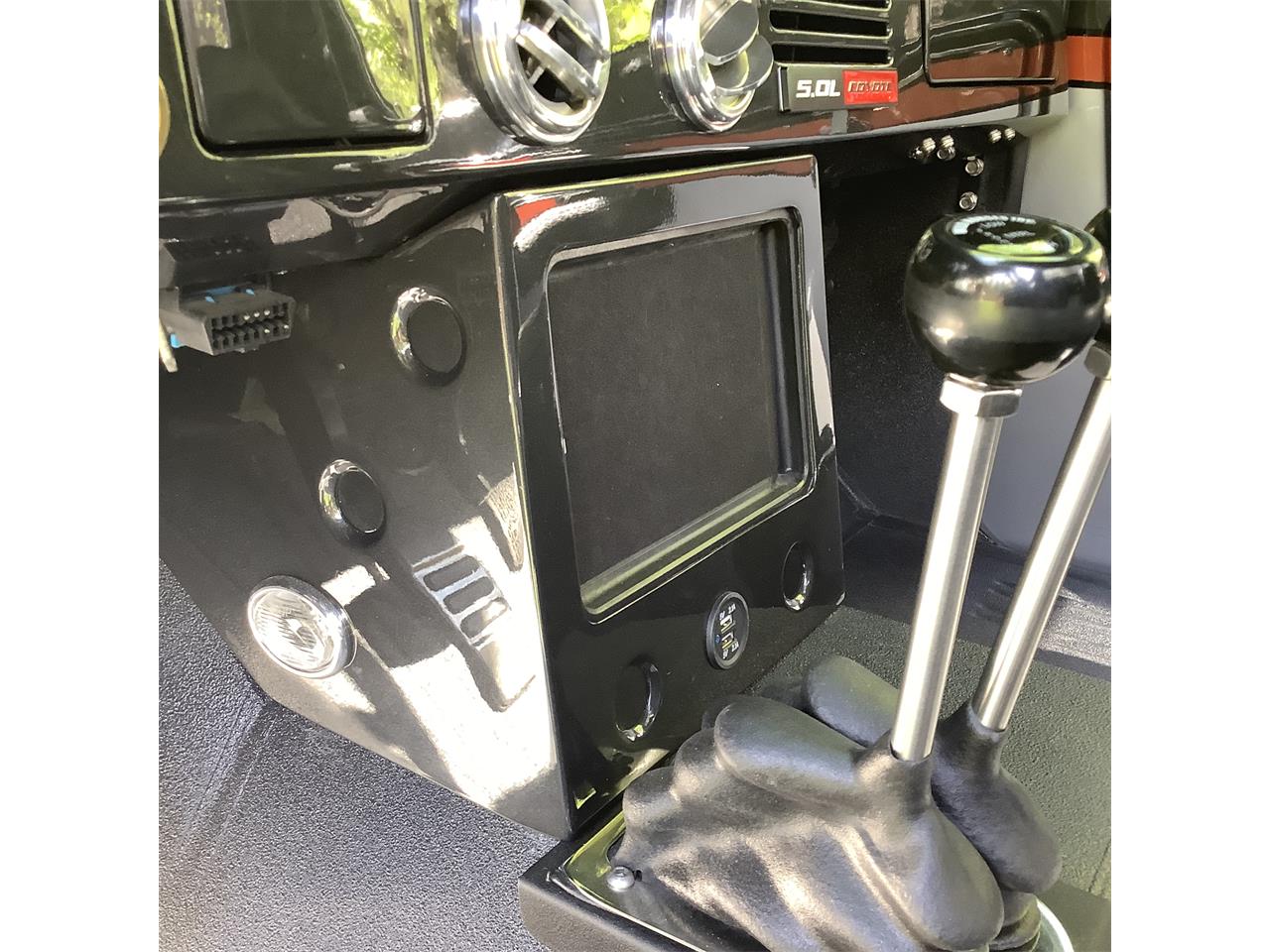 Ford-Bronco-1966-Black-32