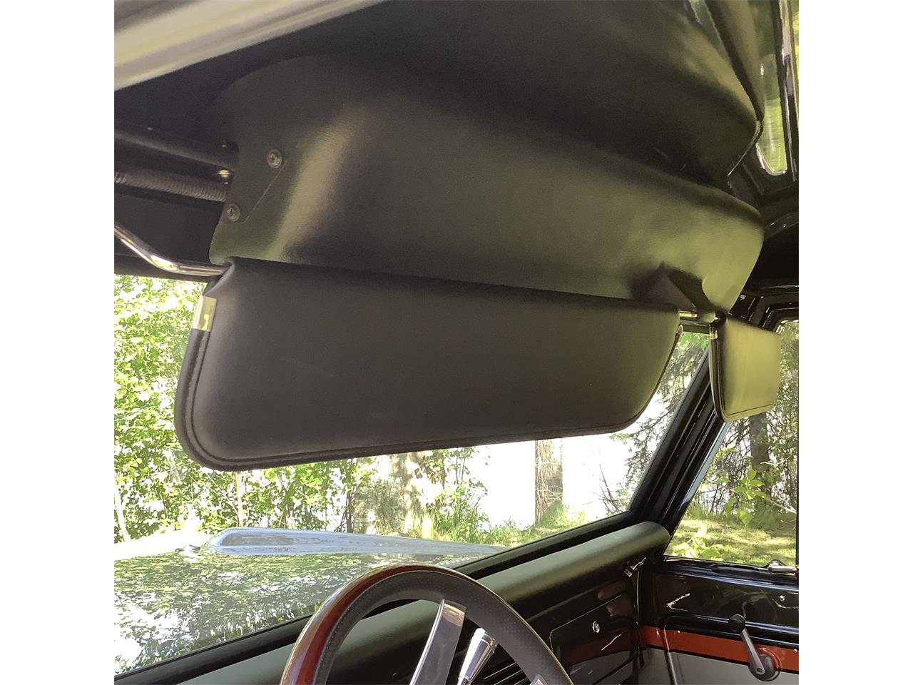 Ford-Bronco-1966-Black-34