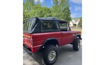 Ford-Bronco-1966-Ford-Red-Black-11