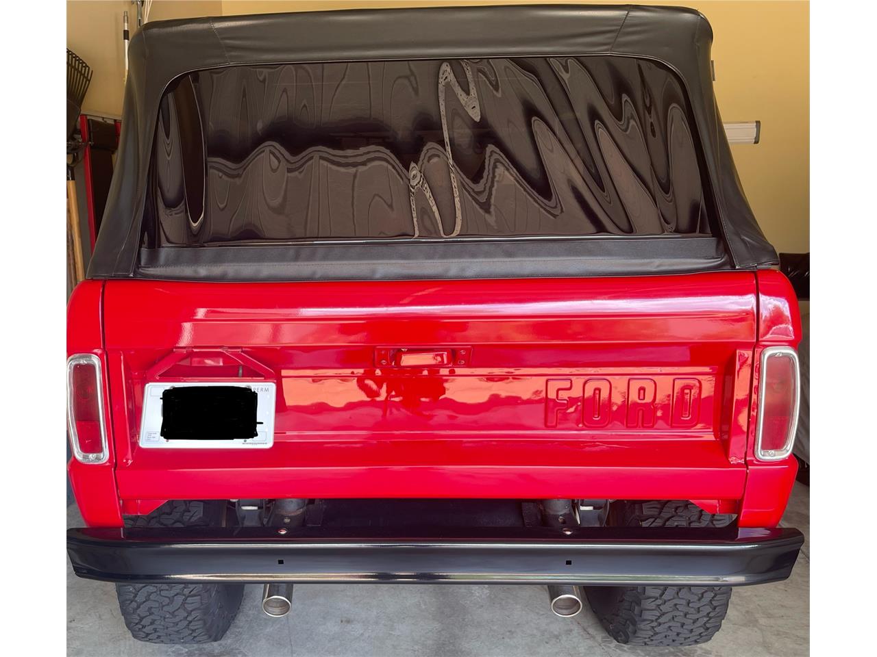 Ford-Bronco-1966-Ford-Red-Black-17
