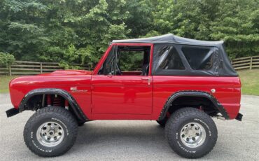 Ford-Bronco-1966-Ford-Red-Black-23