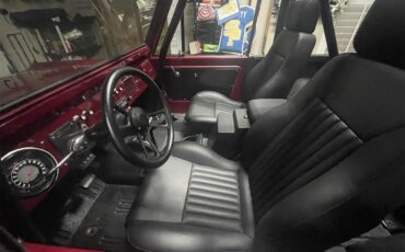 Ford-Bronco-1966-Red-Black-11