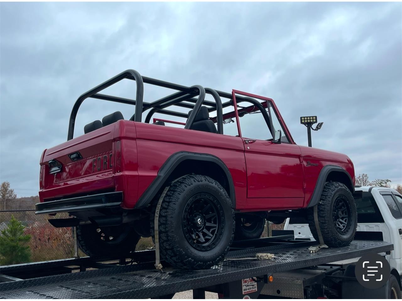 Ford-Bronco-1966-Red-Black-2