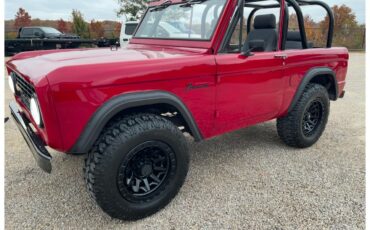 Ford-Bronco-1966-Red-Black-4