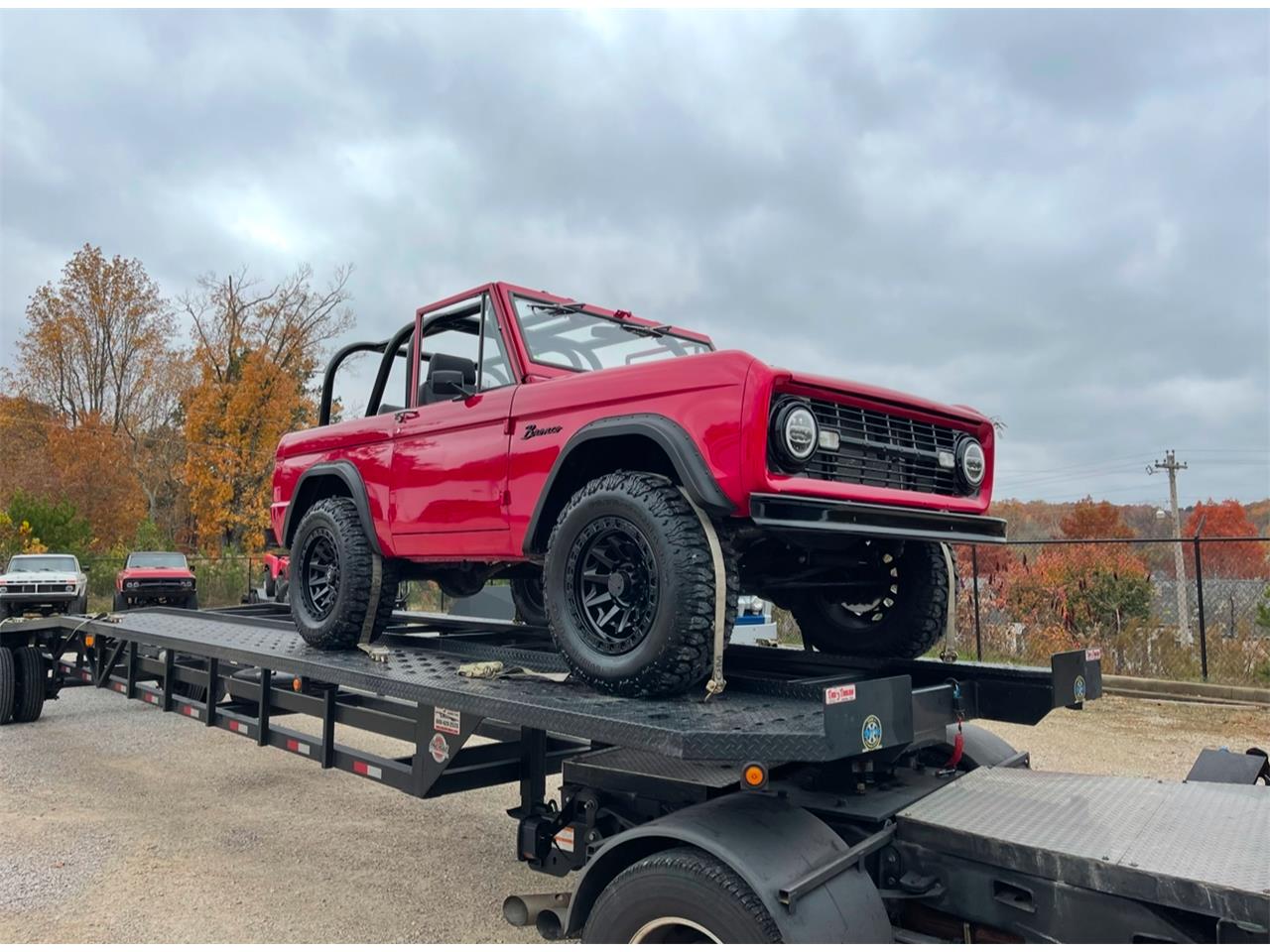 Ford-Bronco-1966-Red-Black-6