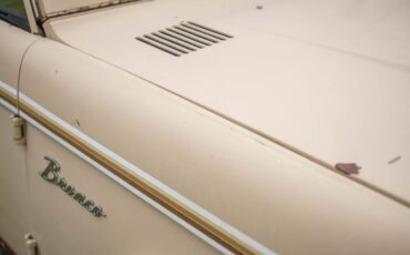 Ford-Bronco-1966-Sahara-Beige-exterio-Tan-15