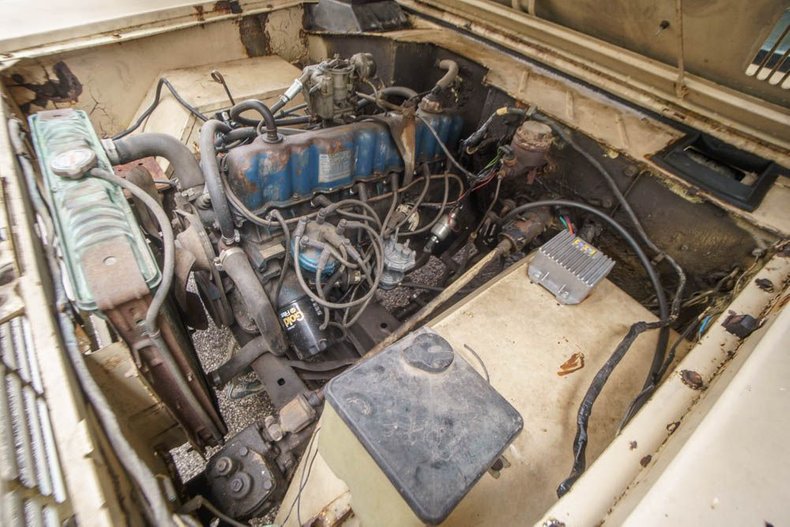 Ford-Bronco-1966-Sahara-Beige-exterio-Tan-21