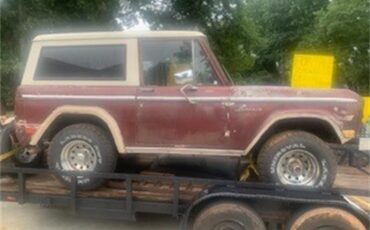 Ford-Bronco-1967-Maroon-white-2