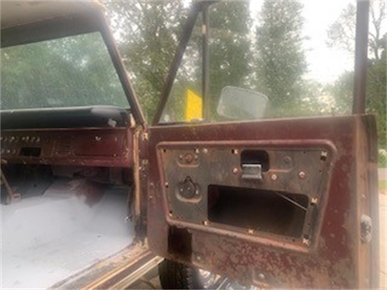 Ford-Bronco-1967-Maroon-white-6