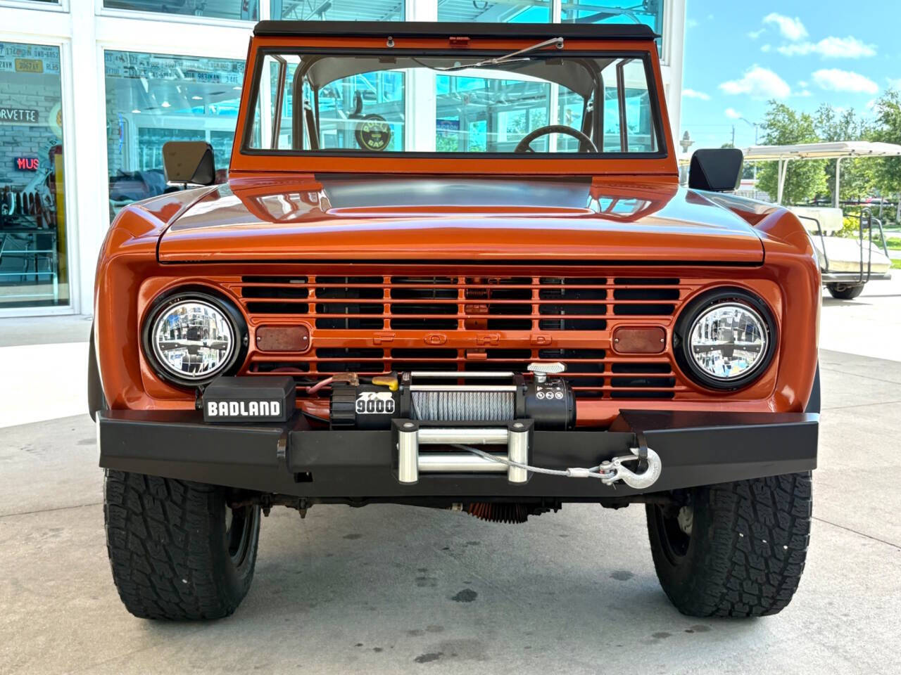 Ford-Bronco-1967-SUV-1