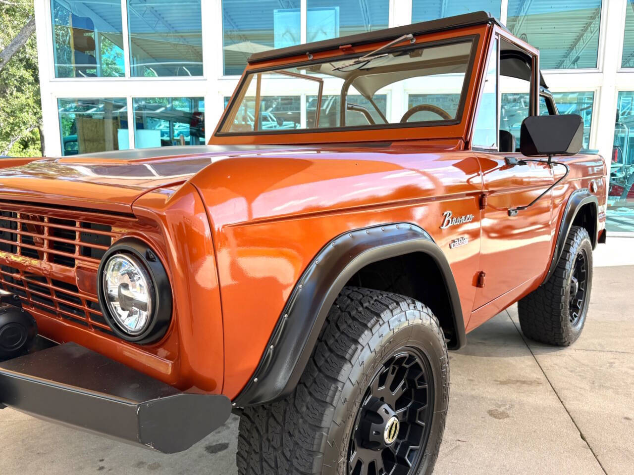 Ford-Bronco-1967-SUV-10