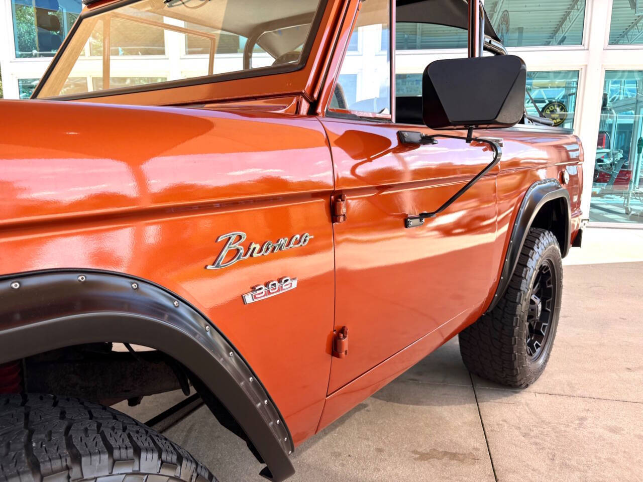Ford-Bronco-1967-SUV-11
