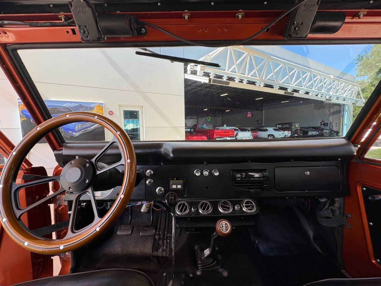Ford-Bronco-1967-SUV-24