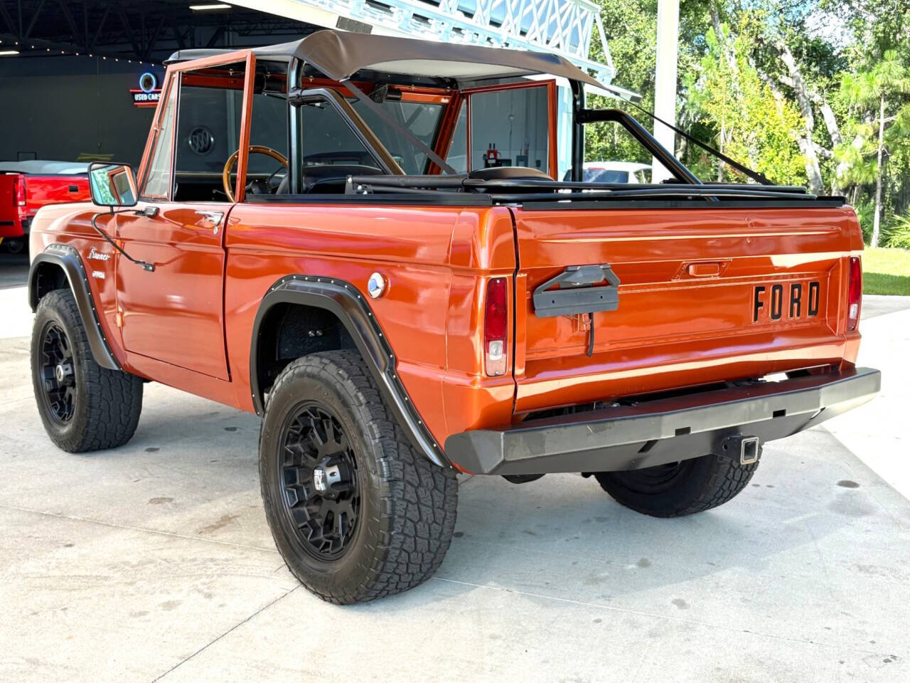 Ford-Bronco-1967-SUV-7