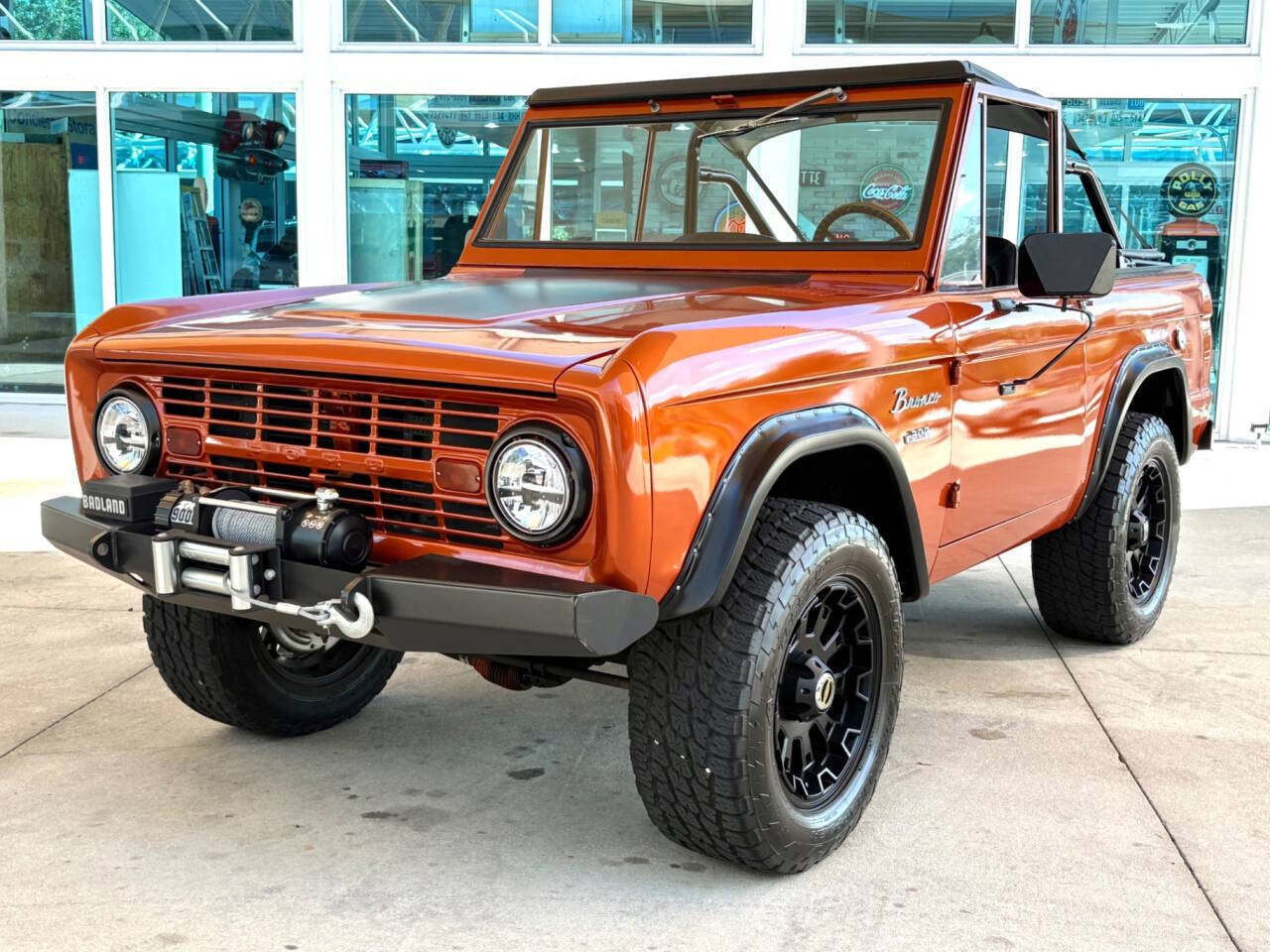 Ford-Bronco-1967-SUV-9