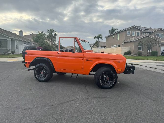 Ford-Bronco-1968-9