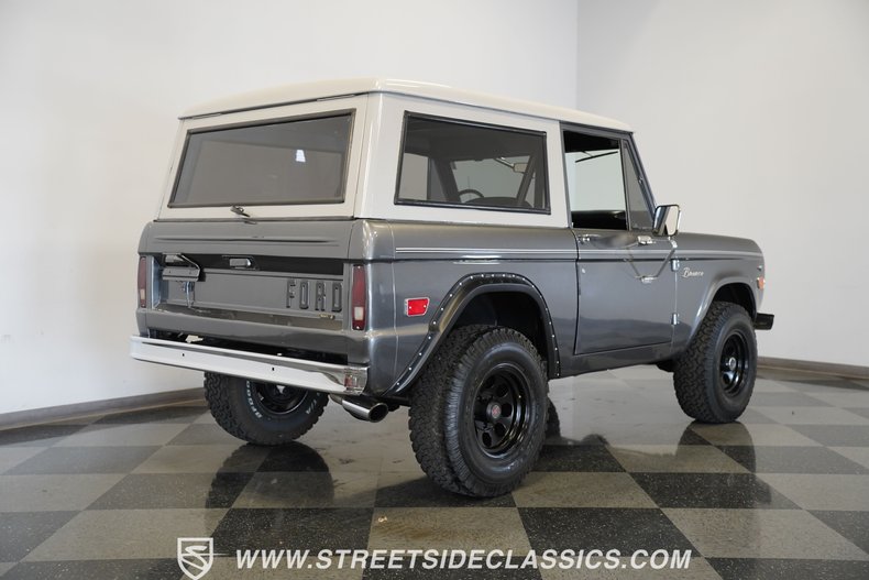 Ford-Bronco-1968-Dark-Gray-Metallic-Black-17